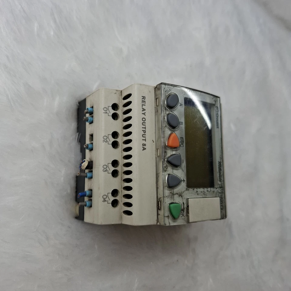 CROUZET MILLENIUM3 CD12 PLC Programmable Logic Controller Smart Relay